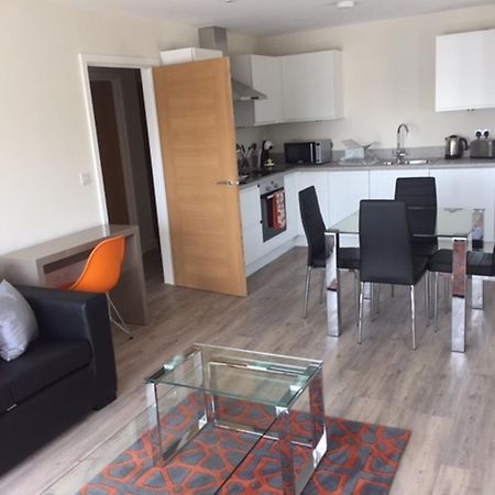 House Of Fisher- Solstice House Apartments Farnborough  Esterno foto