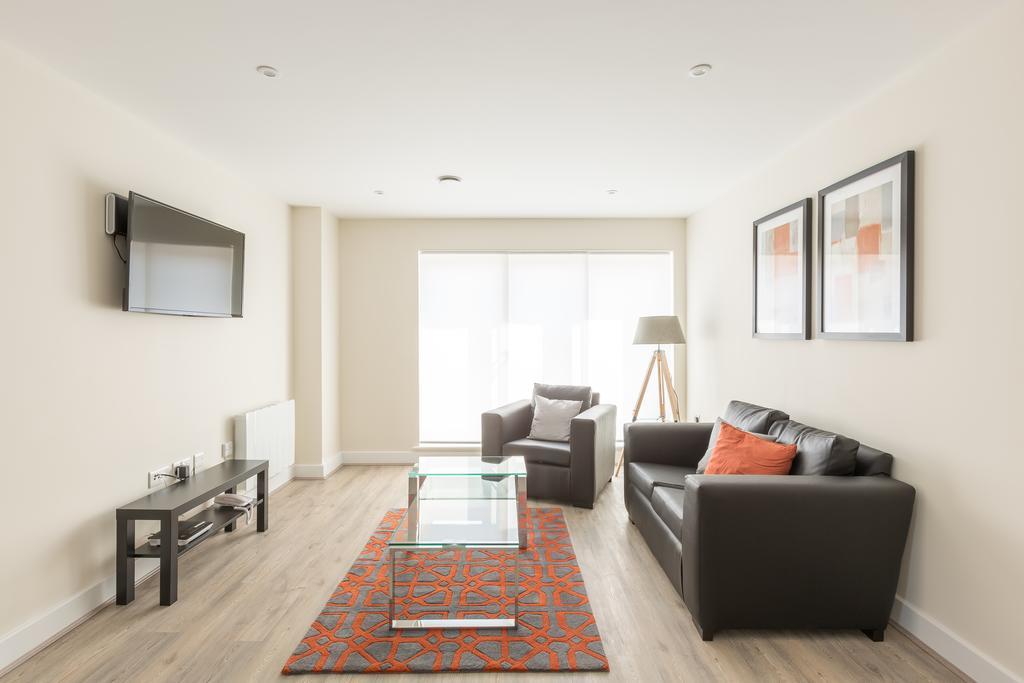 House Of Fisher- Solstice House Apartments Farnborough  Esterno foto